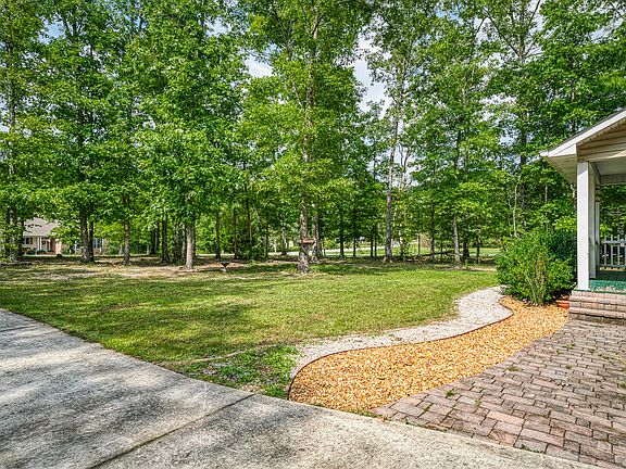 3rd image of 776 Wallace Way