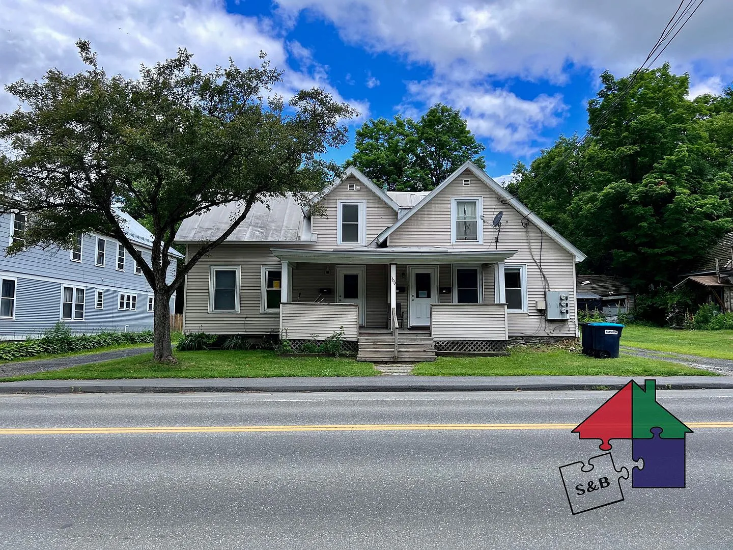 300 Elm St — Photo 1