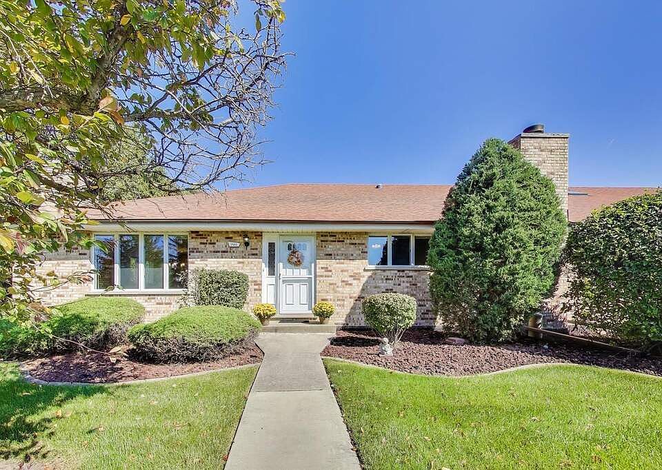 1st image of 7555 W Willowood Ct