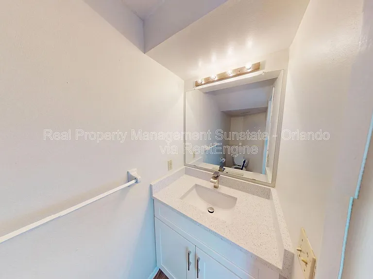 10025 Creekwater Blvd — Photo 3