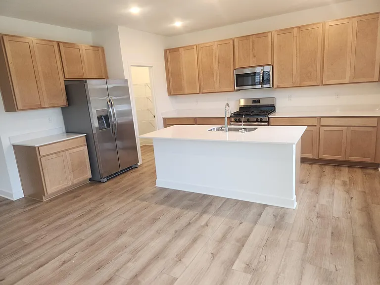 17264 Hanningfield Way — Photo 5