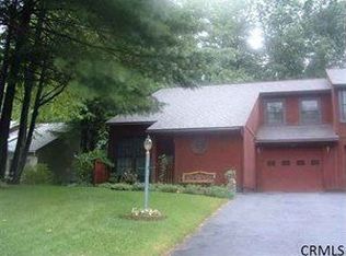 57 Thimbleberry Rd, Malta, NY 12020