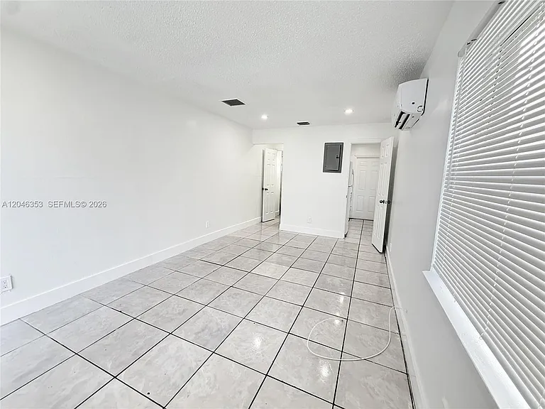 2780 NW 14th Ct #1A — Photo 3