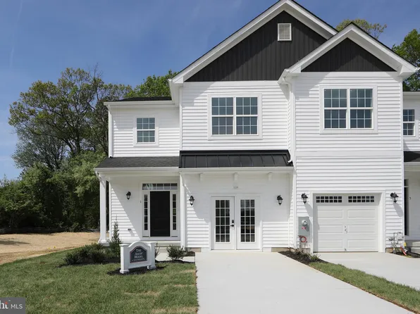 1 Birchwood Ln, Williamstown, NJ 08094