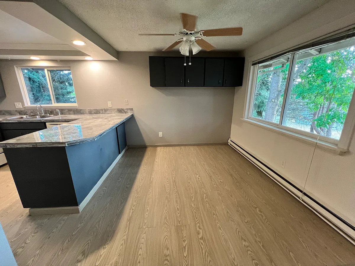 Dining area - 17030 Merlo Rd #2BR