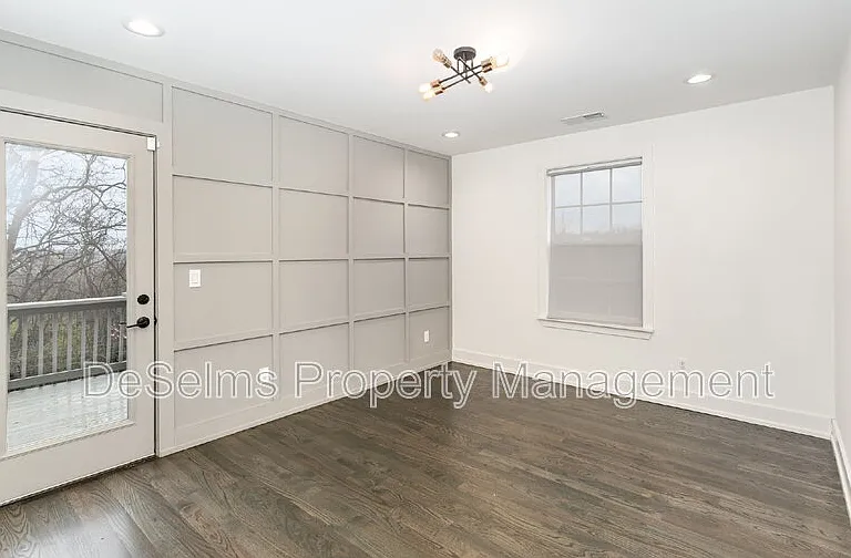 4423A Providence Hts — Photo 11