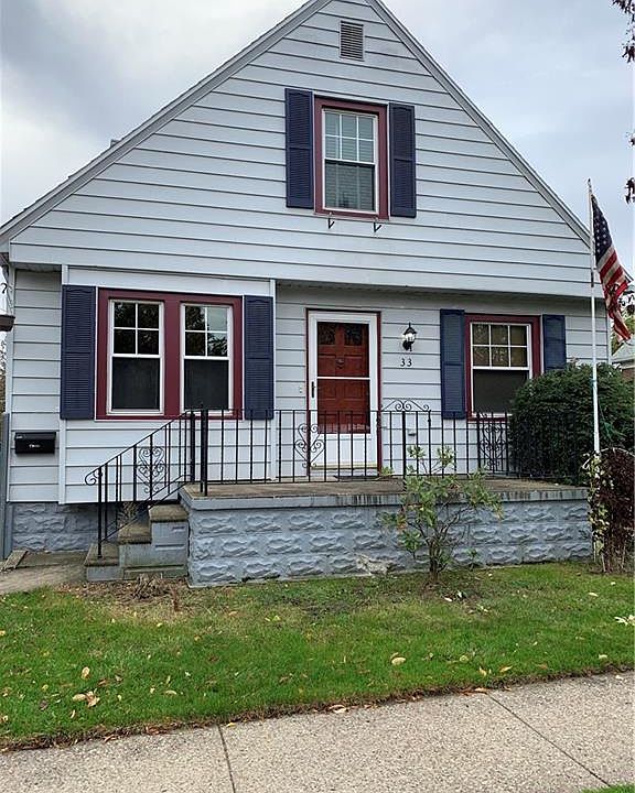 1st image of 33 Ludington St
