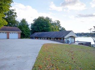 122 Robbins Beach Rd, Killen, AL 35645