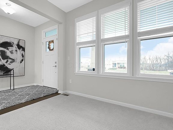 5th image of 1465 Big Bluestem Way