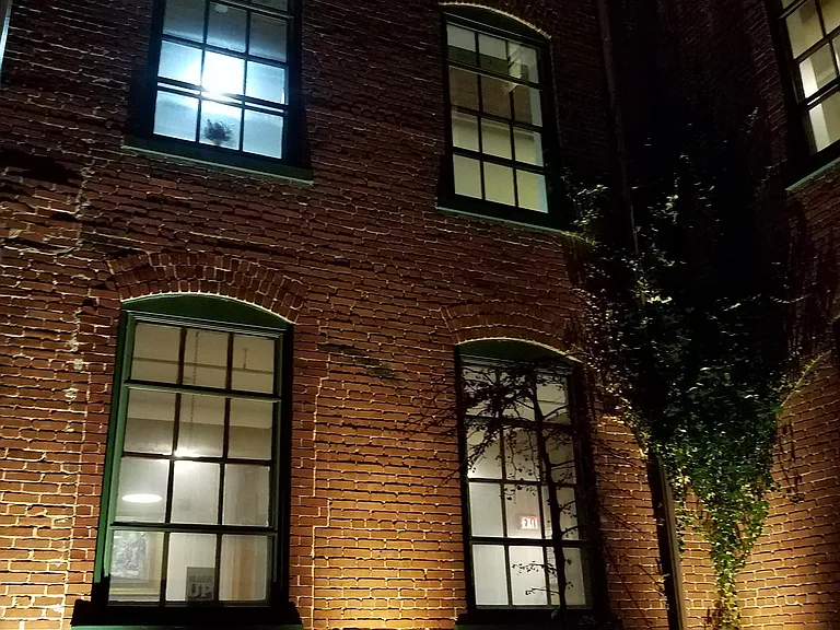 Shoe Factory Apartments — Photo 25