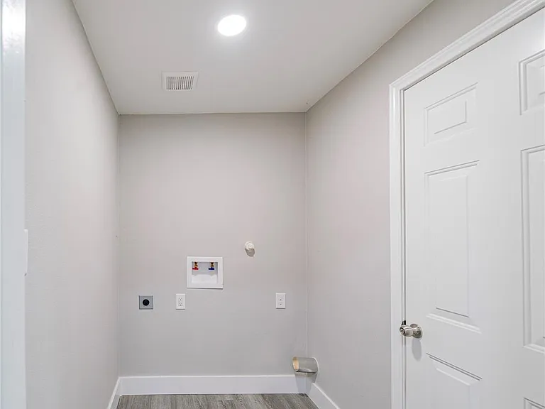 5718 Cherry St — Photo 30