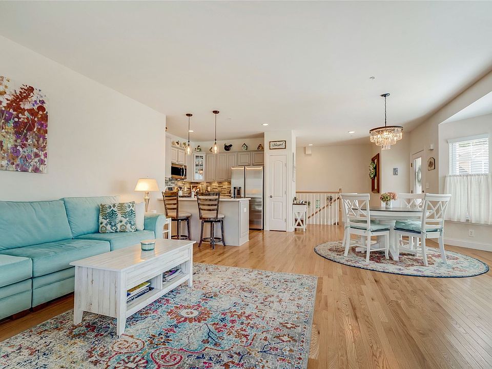 1st image of 66 Halley Dr #66
