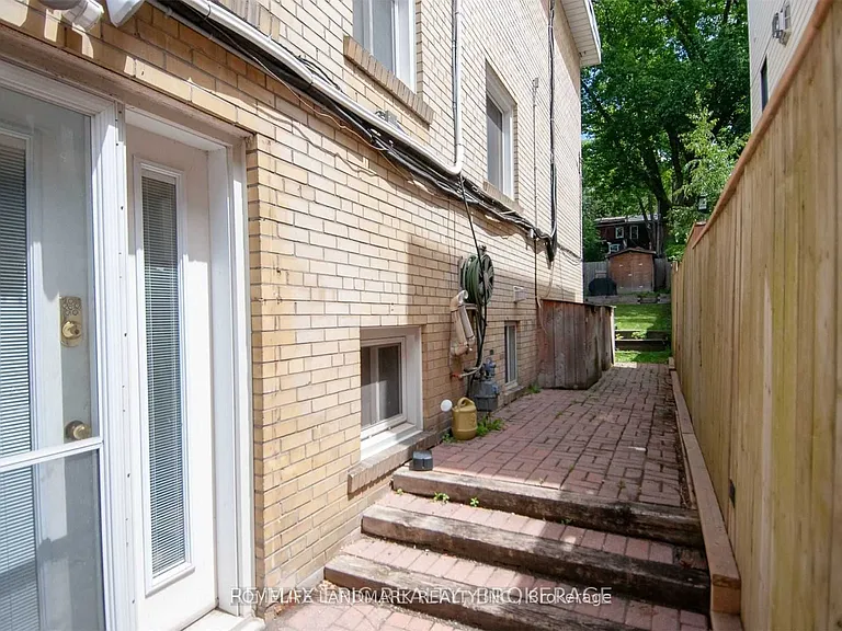 213 Kenilworth Ave #UPPER — Photo 19