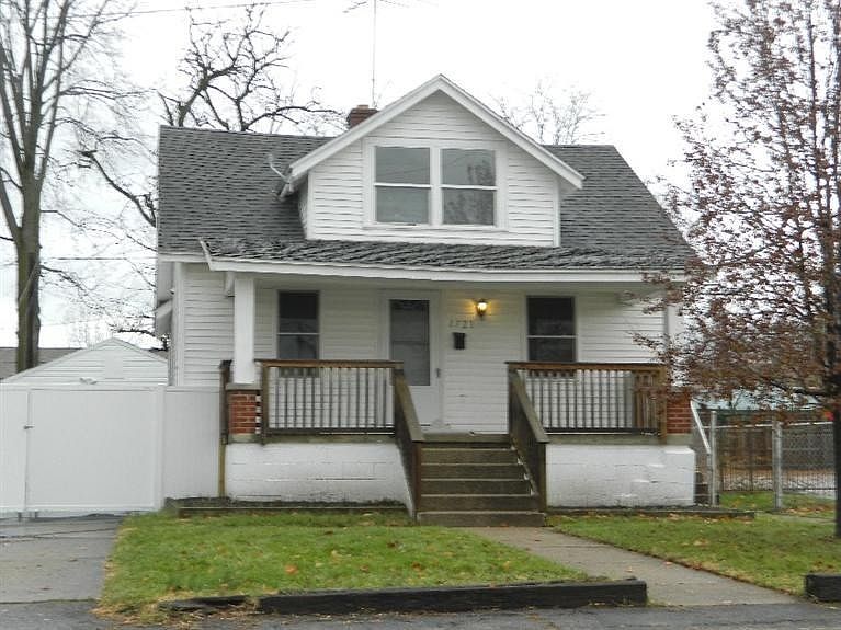 1st image of 1721 Barney Ave