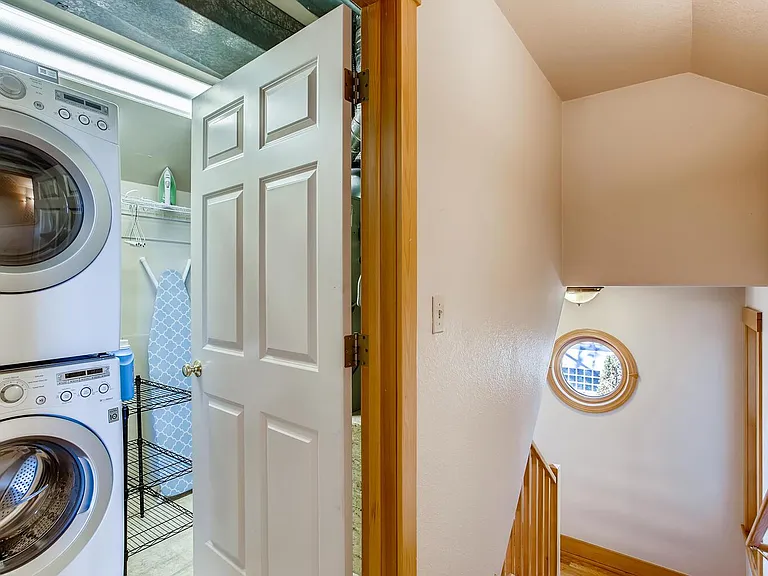 415 Mason Ct #5-A — Photo 32