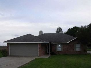 306 Ruby St, Iowa, LA 70647