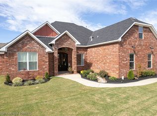 507 Two Sisters Ct, Fort Smith, AR 72916