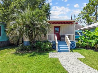 424 Grand Ave, Bacliff, TX 77518