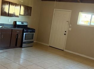 19340 Woodhill St, Rialto, CA 92376