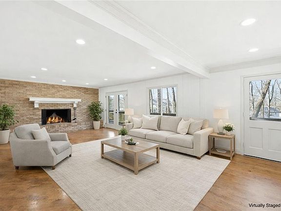5th image of 3504 Edgewood Cir