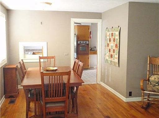 3rd image of 2807 Corby Blvd