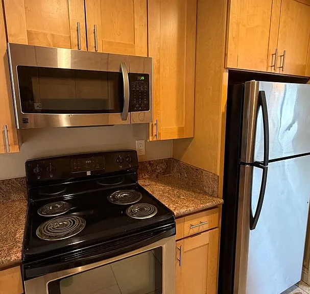 Vulcan Apartments — Photo 5