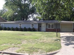 903 E 3rd St, Cherryvale, KS 67335