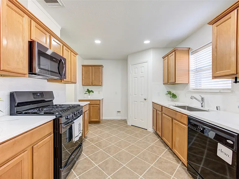 24626 Cornell Park Ln — Photo 12