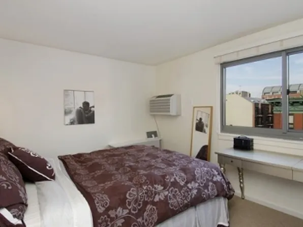 184 Thompson Street image 1 of 6