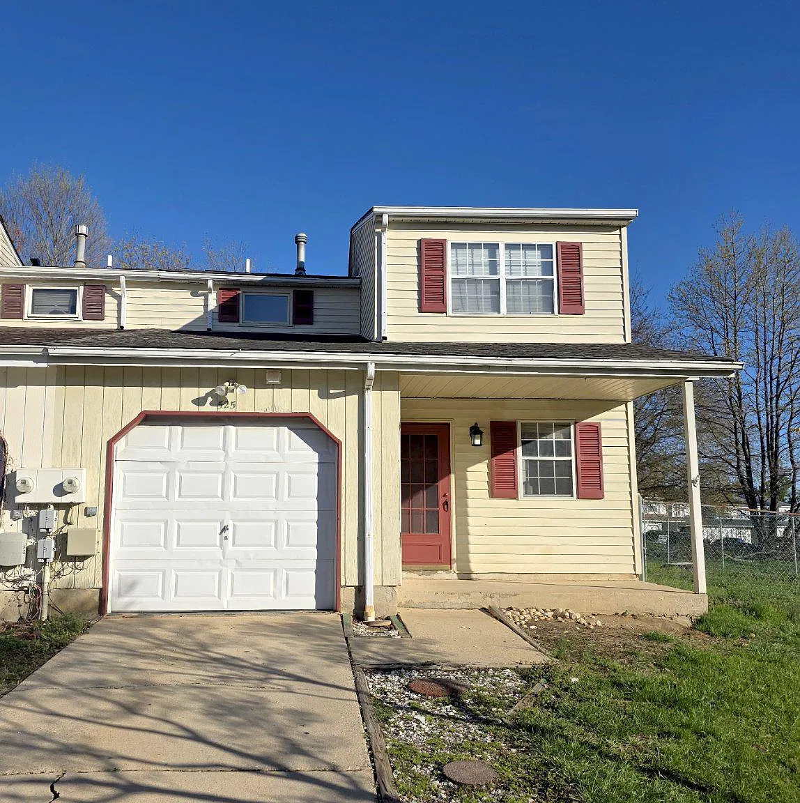 3 bed, 1.5 bath, 1150 sqft, $1,975 — Photo 1