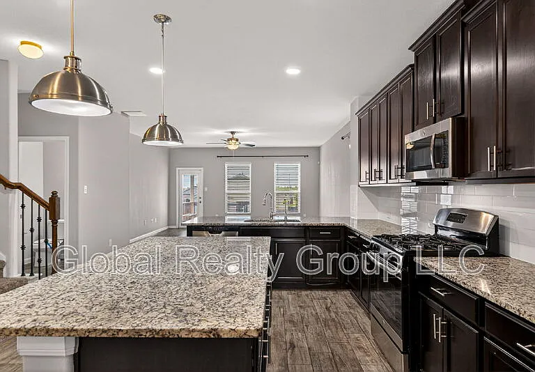 10426 Rosalina Loop — Photo 11