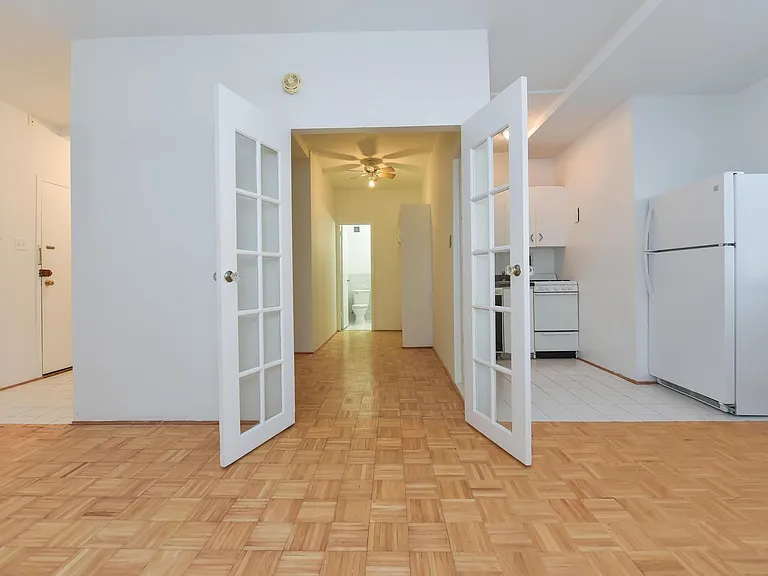 1021 Arlington Blvd #313 — Photo 1