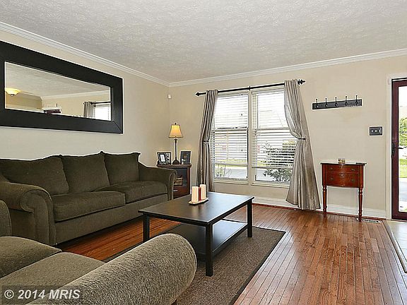2nd image of 4309 Isleswood Ter