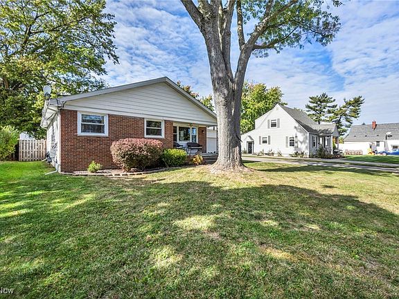 3rd image of 4138 Buckeye Ave