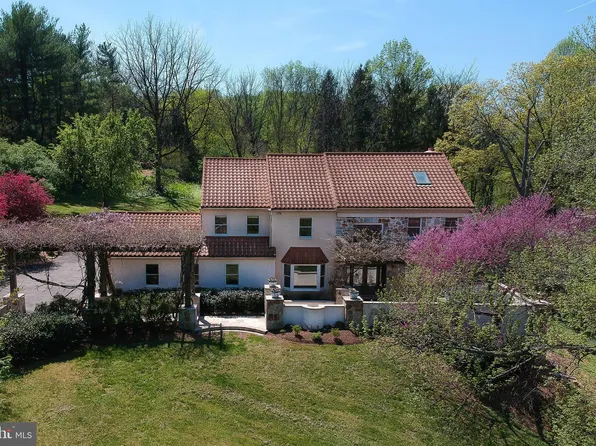 2187 Harts Ln, Conshohocken, PA 19428