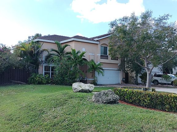 3rd image of 10996 NW 47th Ter