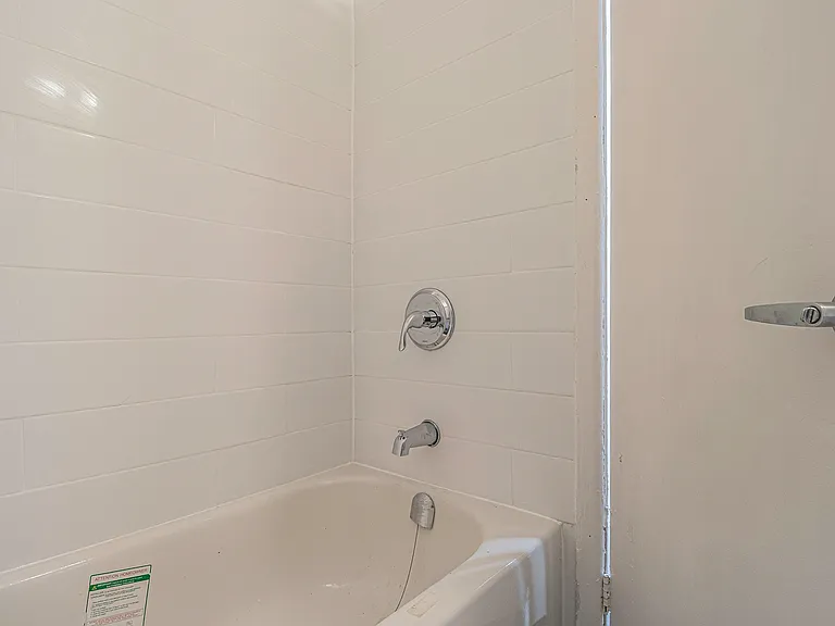 14 Scace Ave #11 — Photo 8