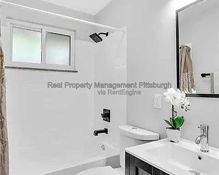 1307 Universal Rd — Photo 12