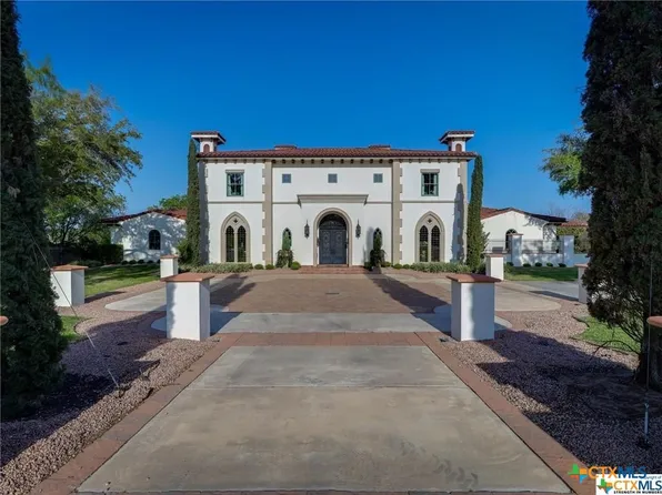 208 Creekridge Dr, Victoria, TX 77904