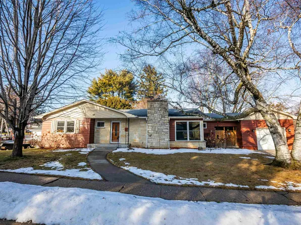 308 W Division St, Dodgeville, WI 53533