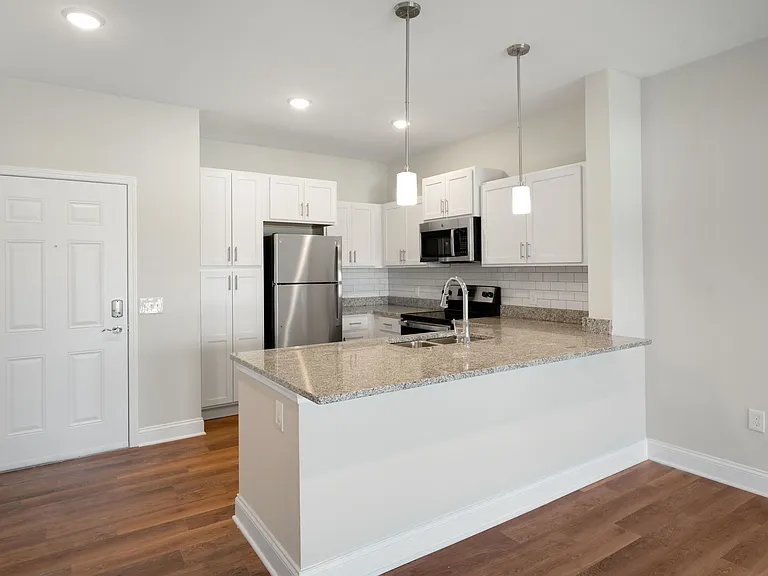 Traditions Suite Kitchen