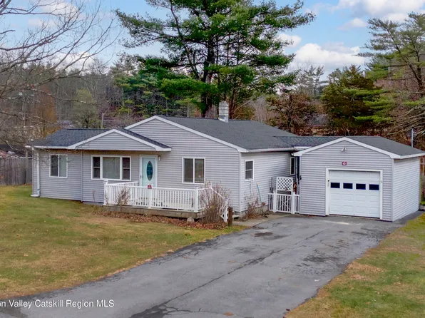 92 Fairview Road, Acra, NY 12405