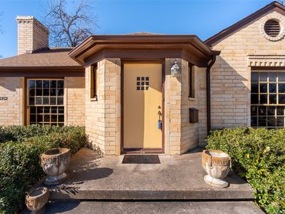 1252 N Selva Dr, Dallas, TX, 75218
