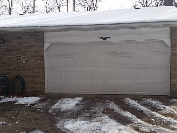 Attached Garage