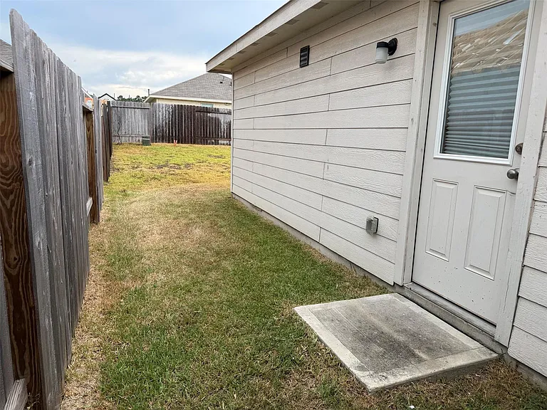 531 Flower Reed Ct — Photo 16