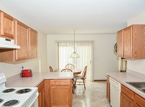 4th image of 11676 Centennial Ave
