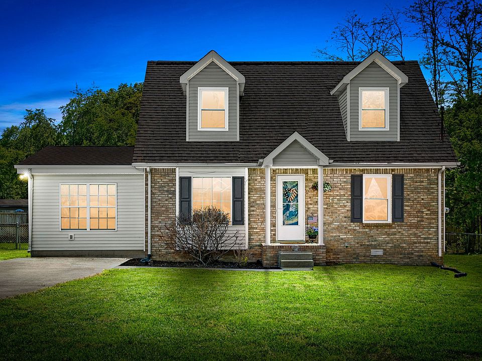 1st image of 3412 Oak Lawn Dr