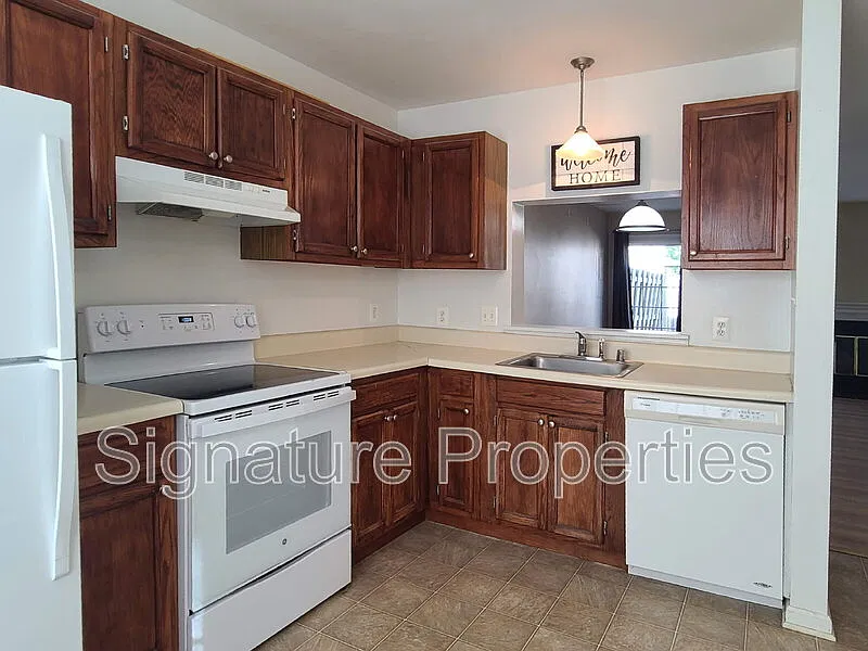 2 bed, 2.5 bath, 1226 sqft, $1,850 — Photo 3