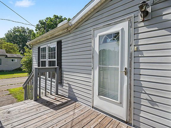 5th image of 2631 Brady Lake Rd