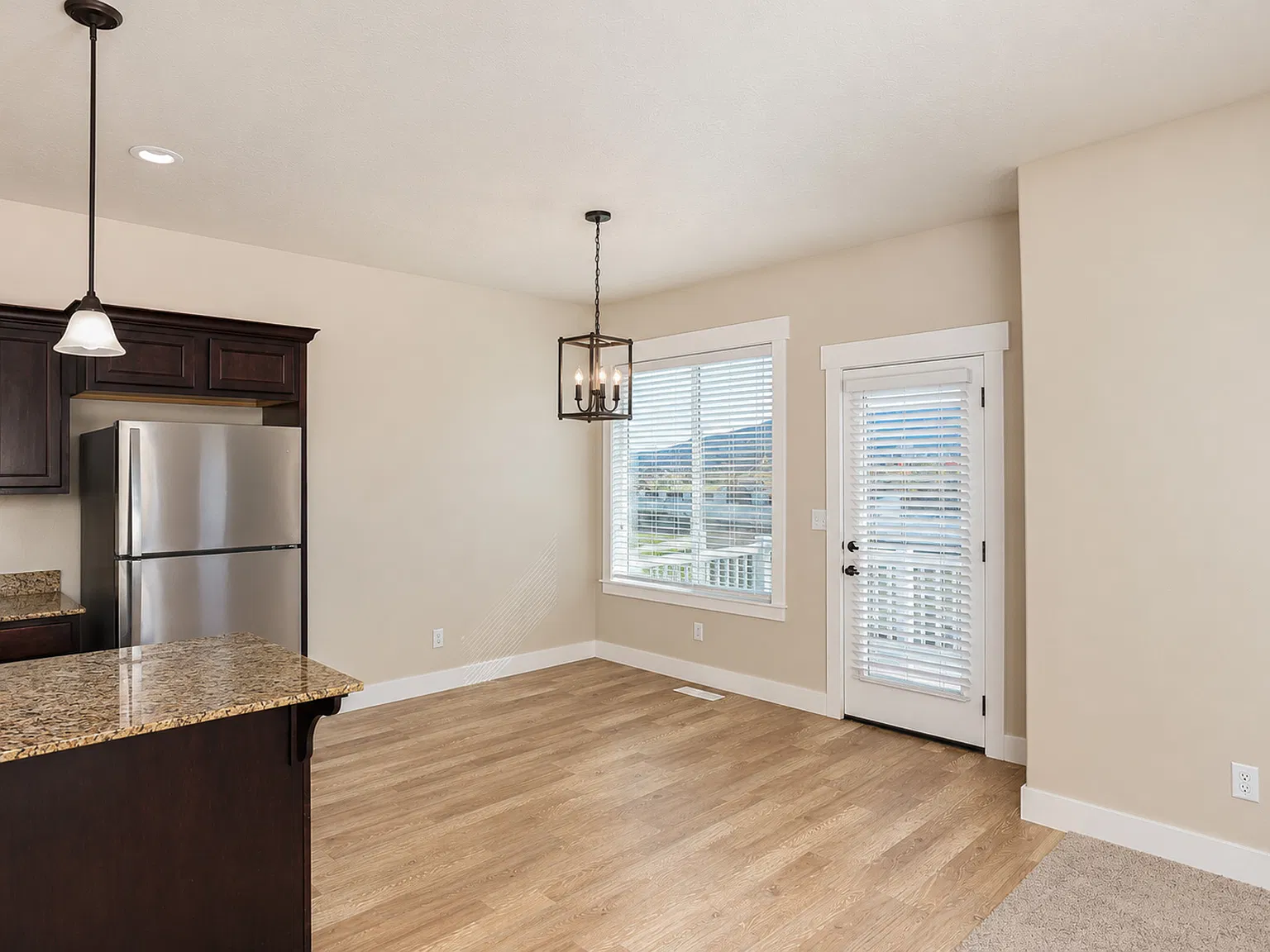 4329 W Quiet Shade Dr — Photo 4